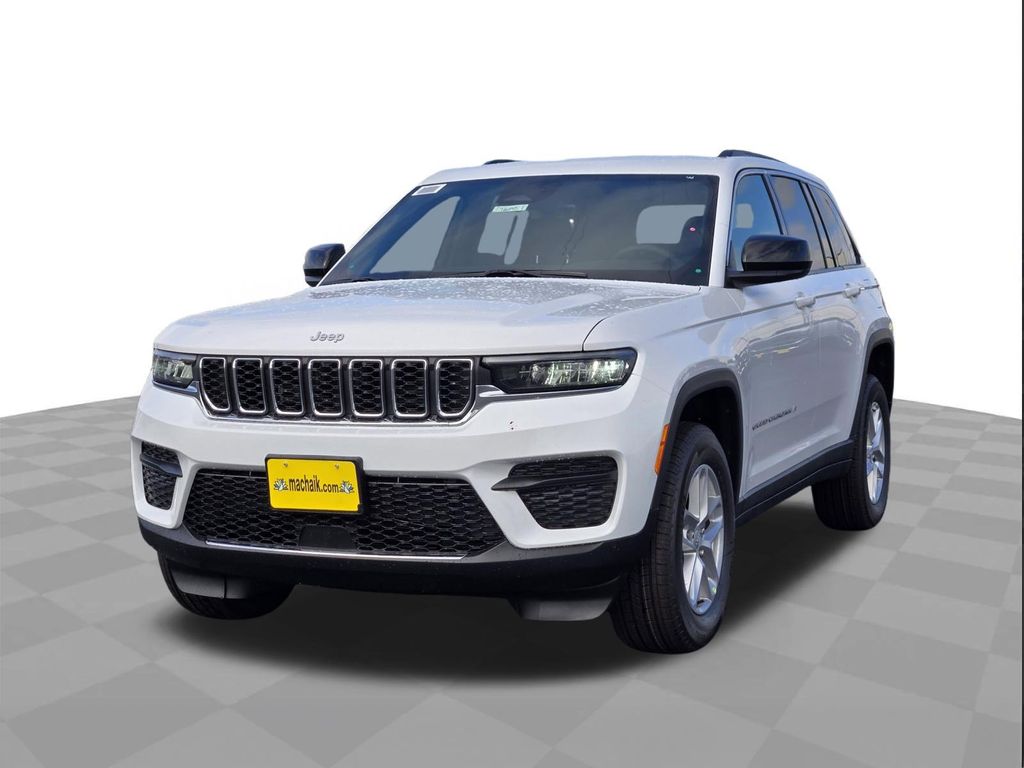 2026 Jeep Grand Cherokee Laredo - 0