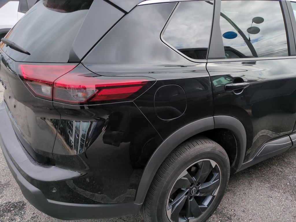 Used 2025 Black Nissan SV image 5