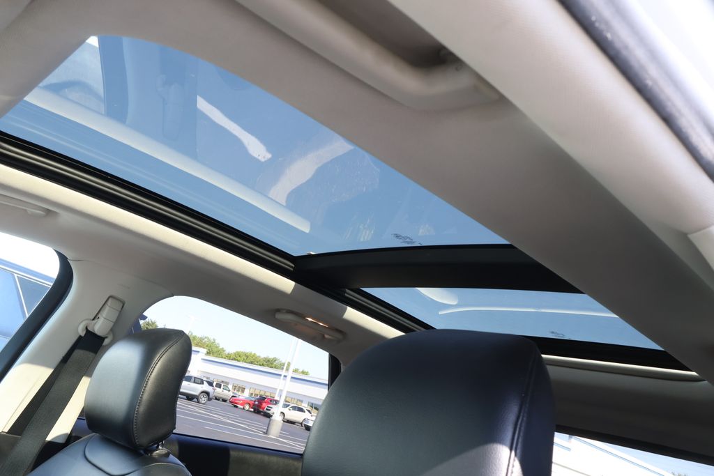 Thumbnail: 2015 Ford Edge - 12