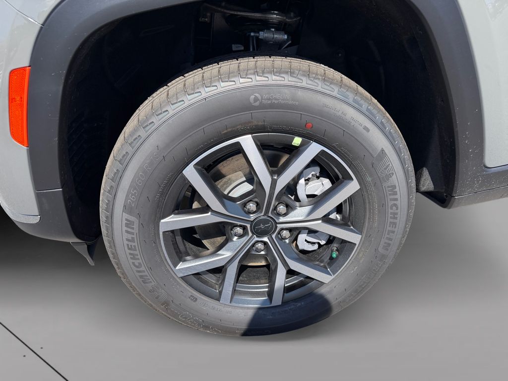 2027 Jeep Grand Cherokee L Laredo Gray at South Hills CDJR