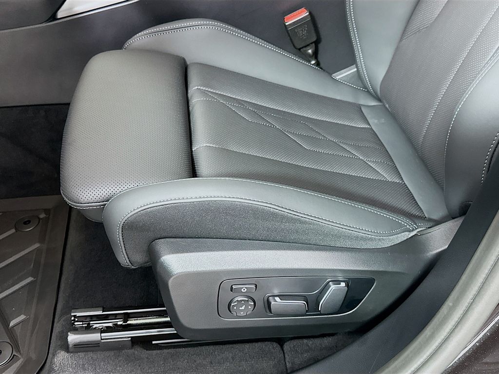 Thumbnail: 2026 BMW X3 - 21