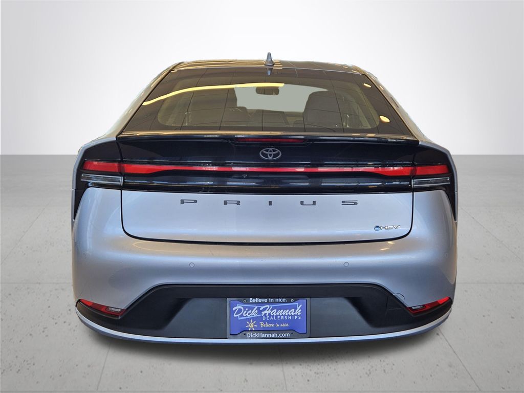 2024 Toyota Prius LE