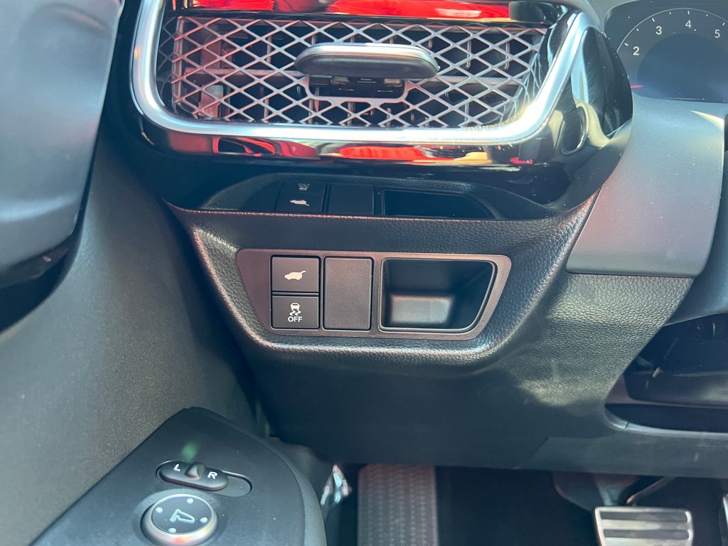 Thumbnail: 2025 Acura ADX - 16