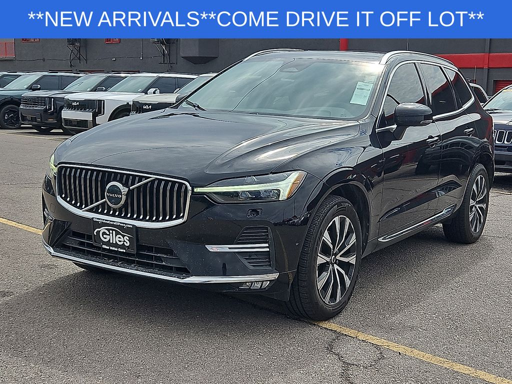  2023 Volvo XC60 B5 Plus Bright Theme AWD   