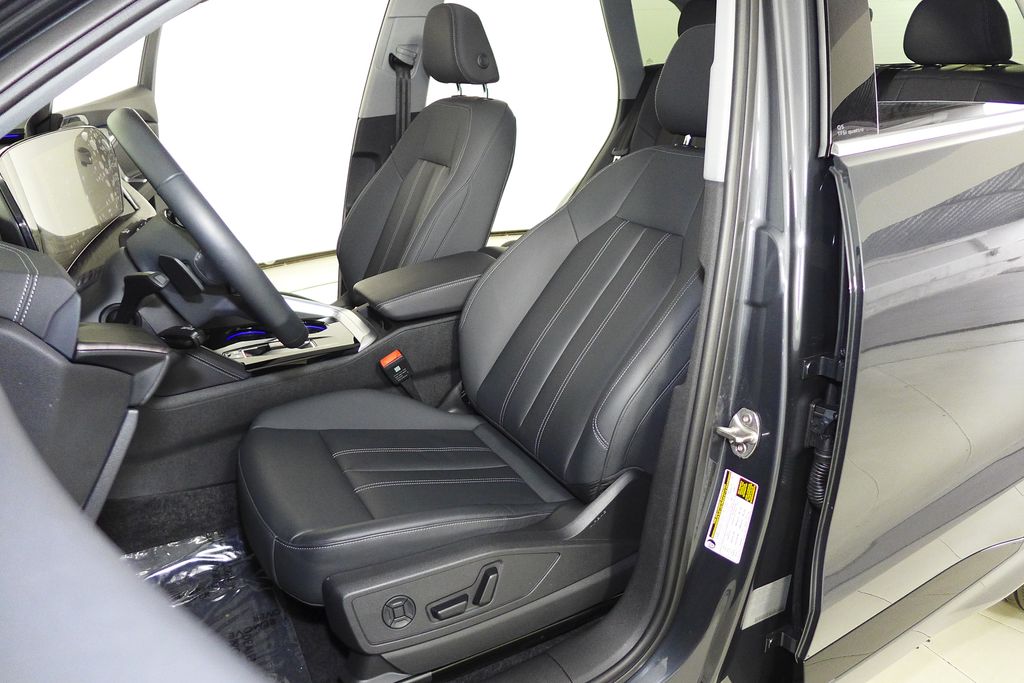 Thumbnail: 2025 Audi Q5 - 22