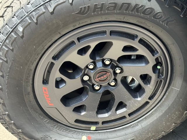 2026 Nissan Frontier PRO-4X - Photo 13