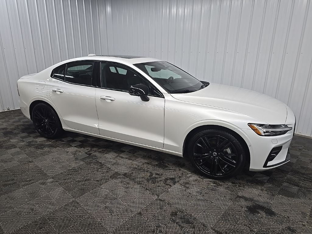 2024 Volvo S60 B5 Plus Black Edition AWD