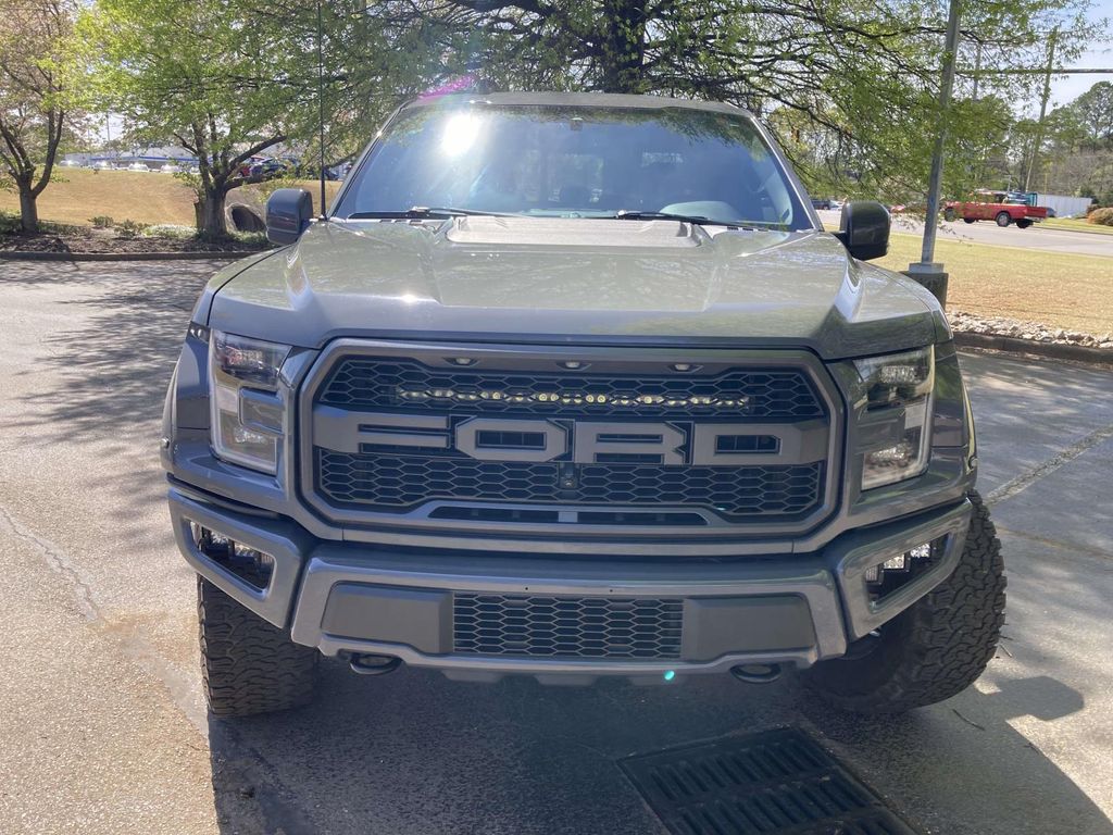 Used 2020  Ford Raptor image 5