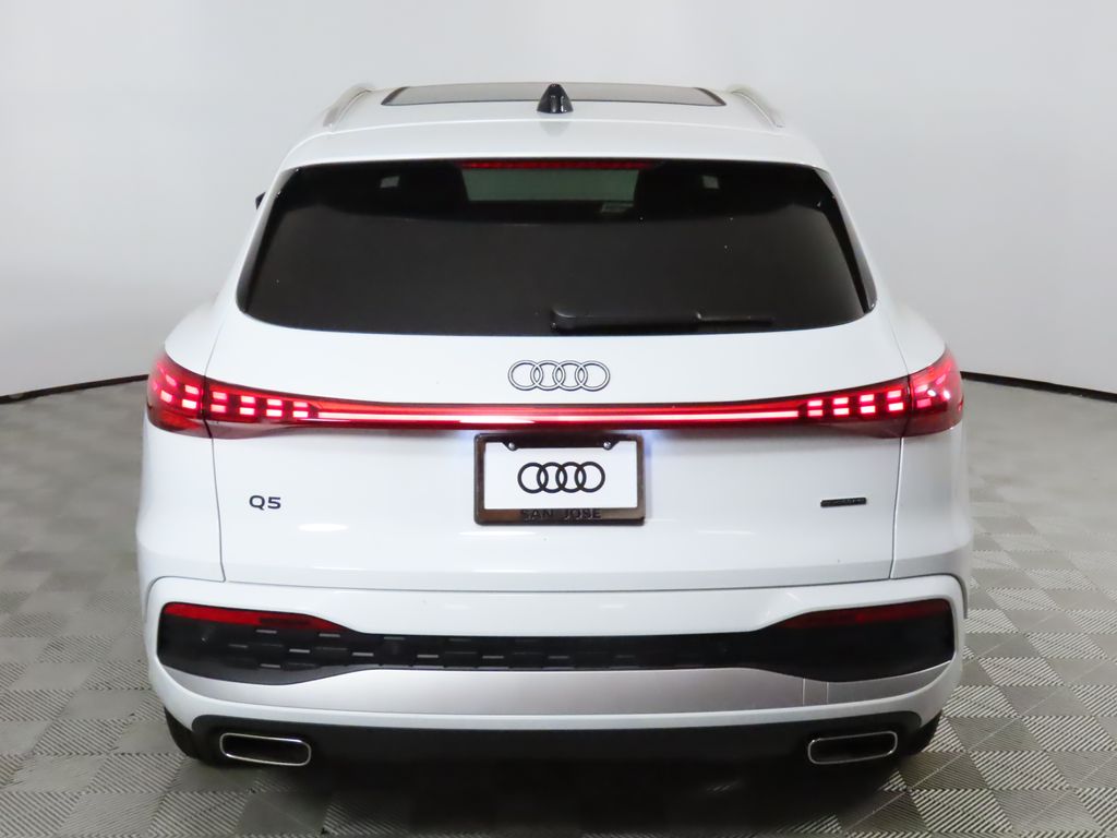 Thumbnail: 2025 Audi Q5 - 4