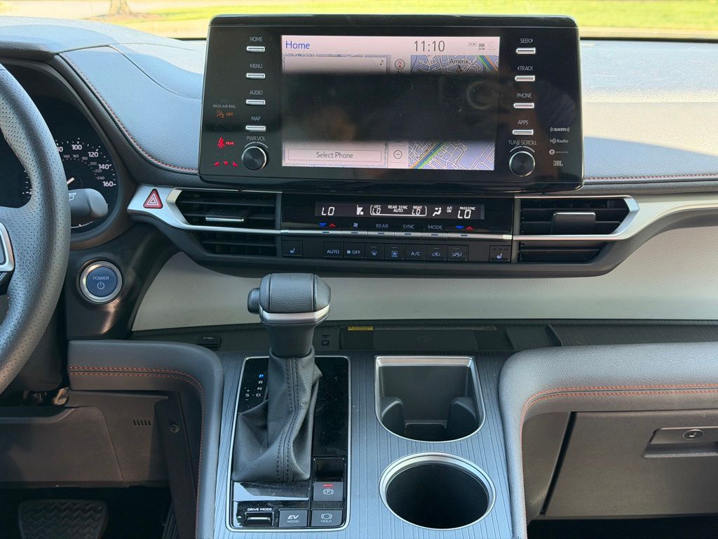 2023 Toyota Sienna XSE