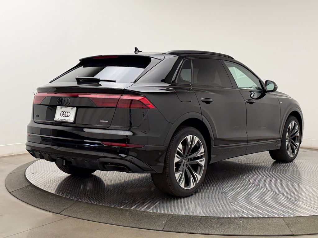 Thumbnail: 2027 Audi Q8 - 8