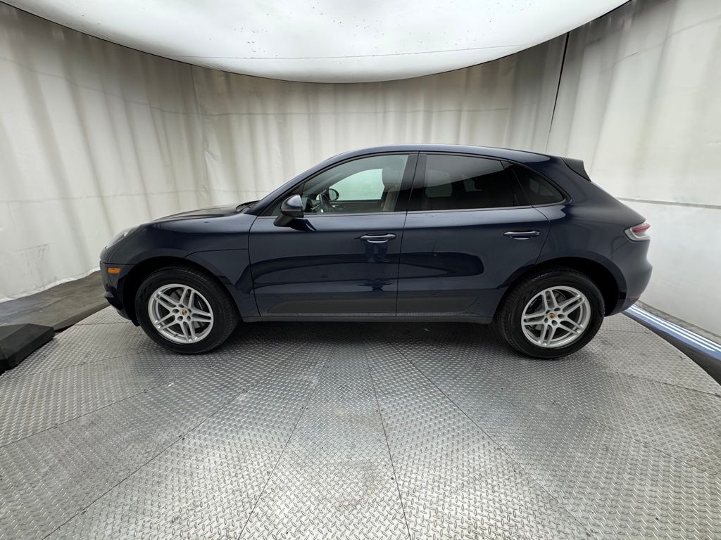 2021 Porsche Macan  2