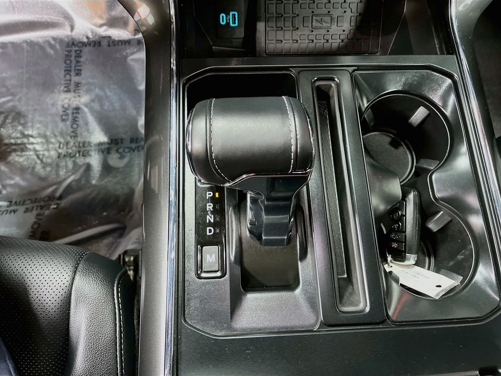 Used 2023 Silver Metallic Ford Lariat image 17