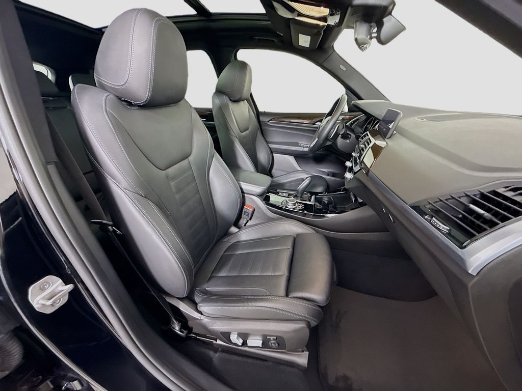 Thumbnail: 2021 BMW X3 - 21