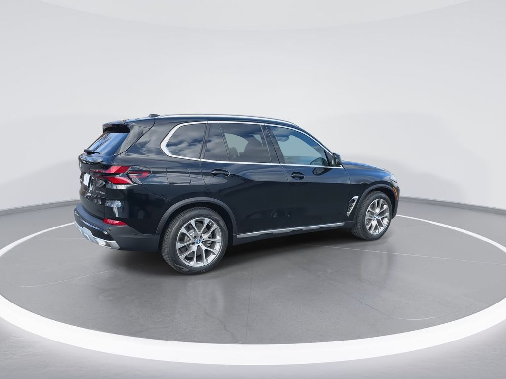 2025 BMW X5 xDrive50e 8