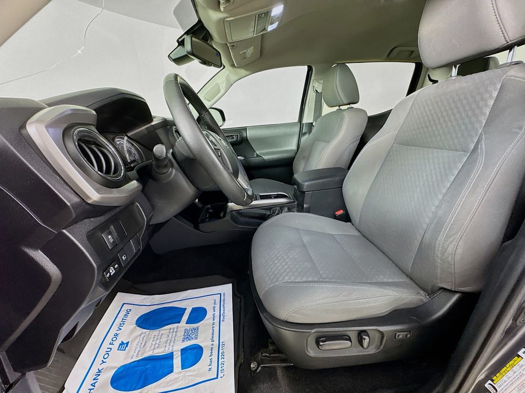 Used Car 2022 Toyota Tacoma  Sr5 For Sale Under $30,000 In Austin, Texas