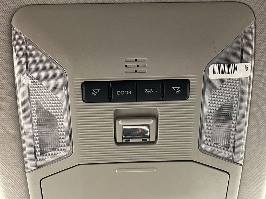 2024 Toyota RAV4 XLE 31