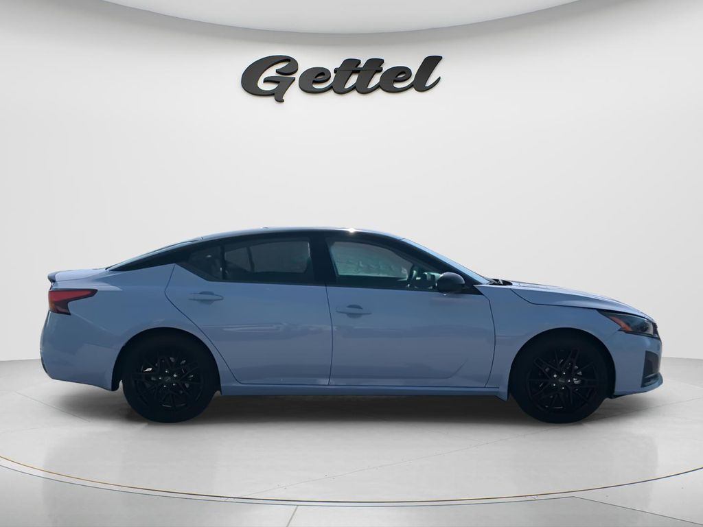 New 2026 Gray Sky Pearl / Super Black Two-tone Nissan SR Midnight Edition® image 3