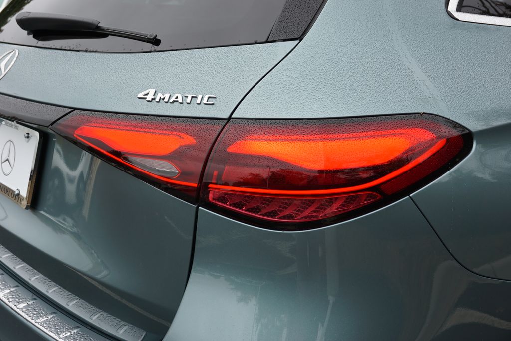 Thumbnail: 2026 Mercedes-Benz GLC - 17