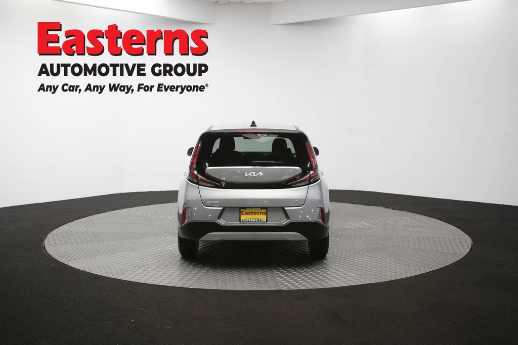 Used 2023  Kia LX image 36