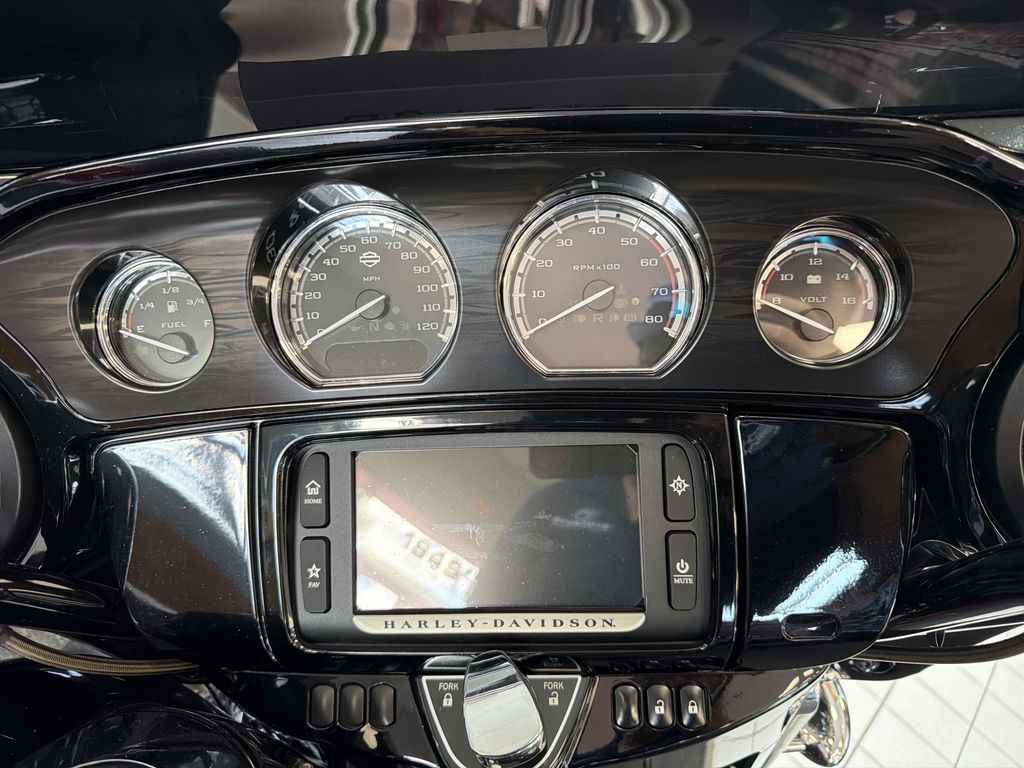 Used 2017 Harley-davidson Touring Sedan