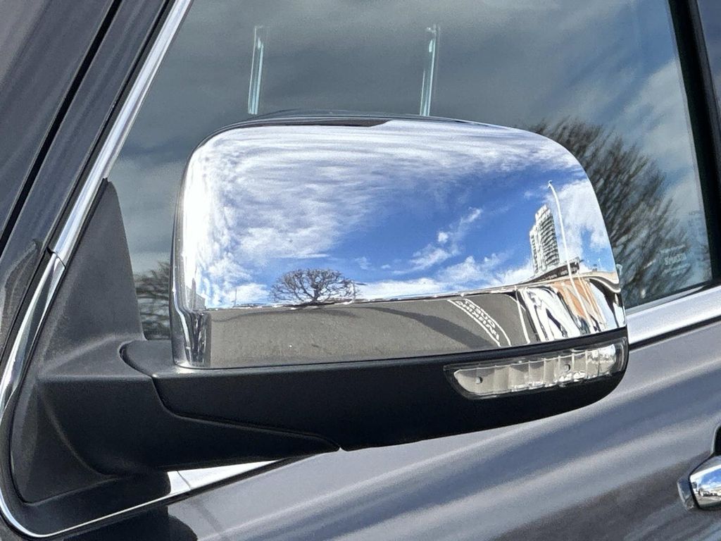 Thumbnail: 2015 Jeep Grand Cherokee - 2