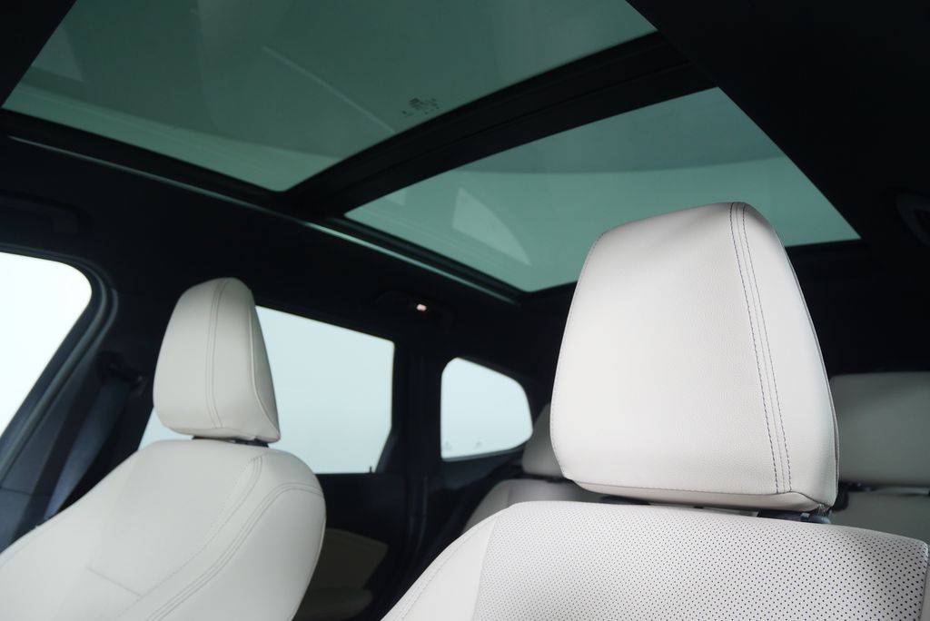 Thumbnail: 2023 BMW X1 - 11