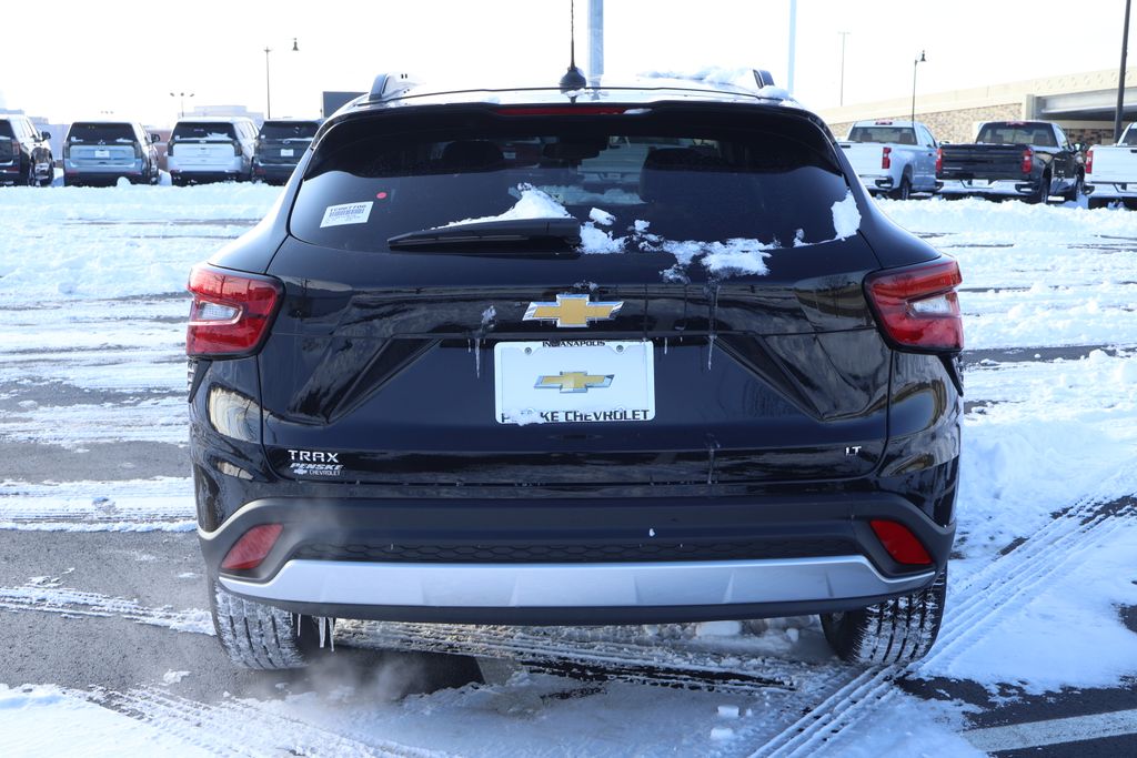 Thumbnail: 2026 Chevrolet Trax - 6