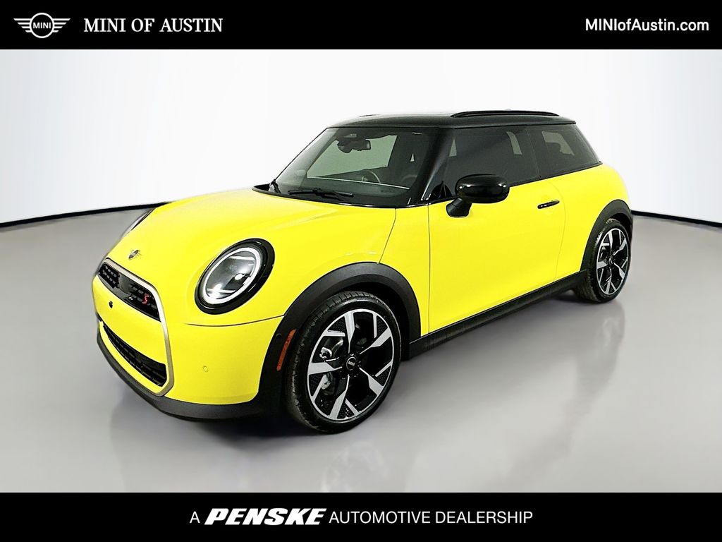 2025 MINI Cooper Hardtop 2 Door Hero Image
