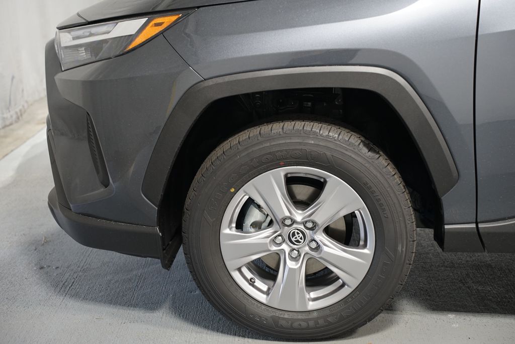 Thumbnail: 2025 Toyota RAV4 - 6