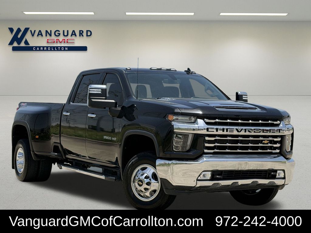 Mosaic Black Metallic 2022 Chevrolet Silverado 3500HD Pickup Truck Four-Wheel Drive Automatic