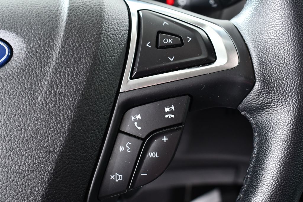 Used 2023 Gray Ford SEL image 32