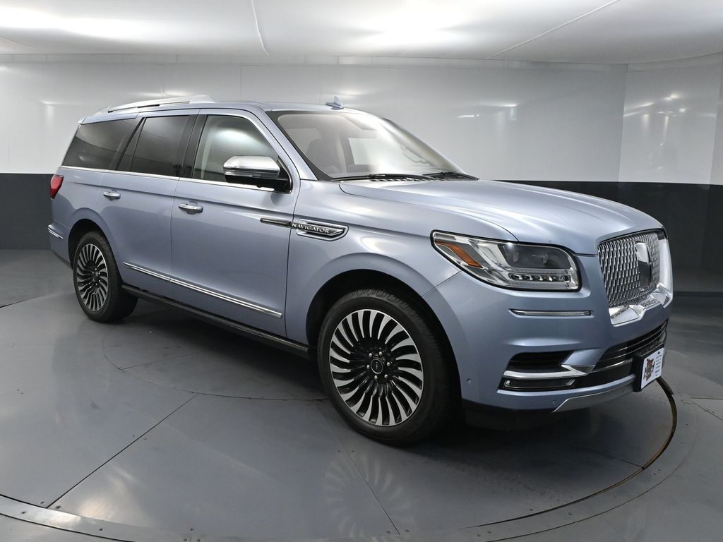 Chroma Crystal Blue Metallic 2019 Lincoln Navigator SUV / Crossover Four-Wheel Drive Automatic