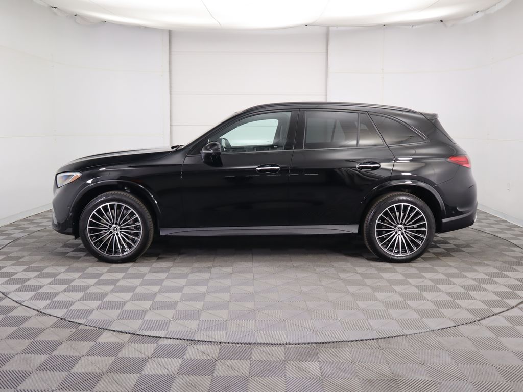 Thumbnail: 2026 Mercedes-Benz GLC - 8
