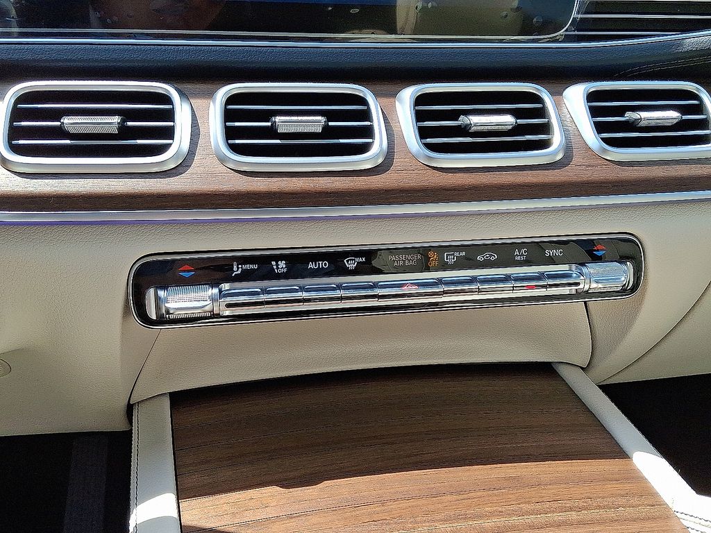 Thumbnail: 2026 Mercedes-Benz GLS - 14