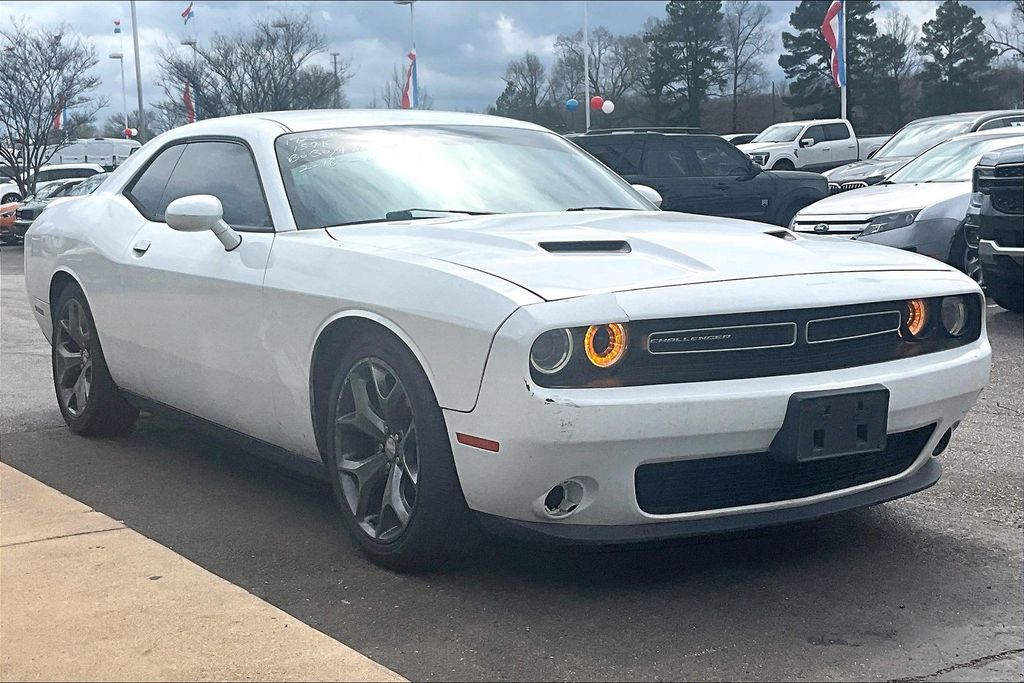 2015 Dodge Challenger SXT RWD