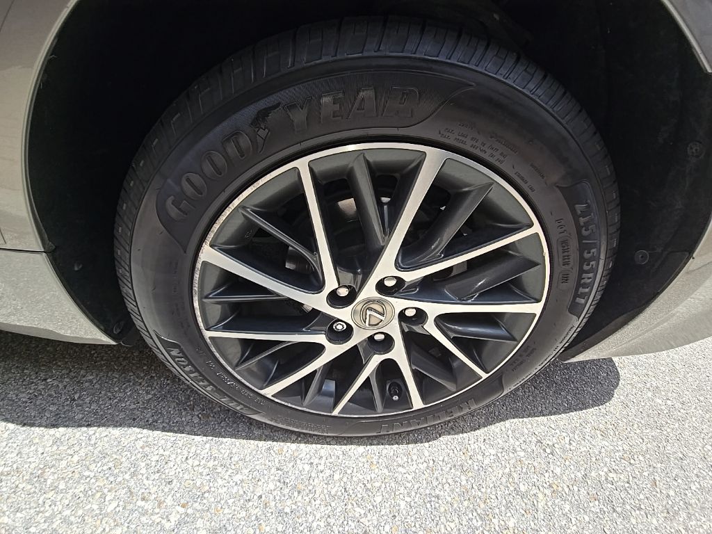 Certified Used 2016 Silver Lexus 350 image 11