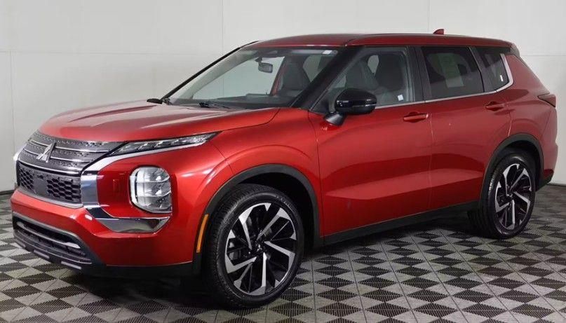 Red 2022 Mitsubishi Outlander ES S-AWC SUV / Crossover All-Wheel Drive Continuously Variable Transmission