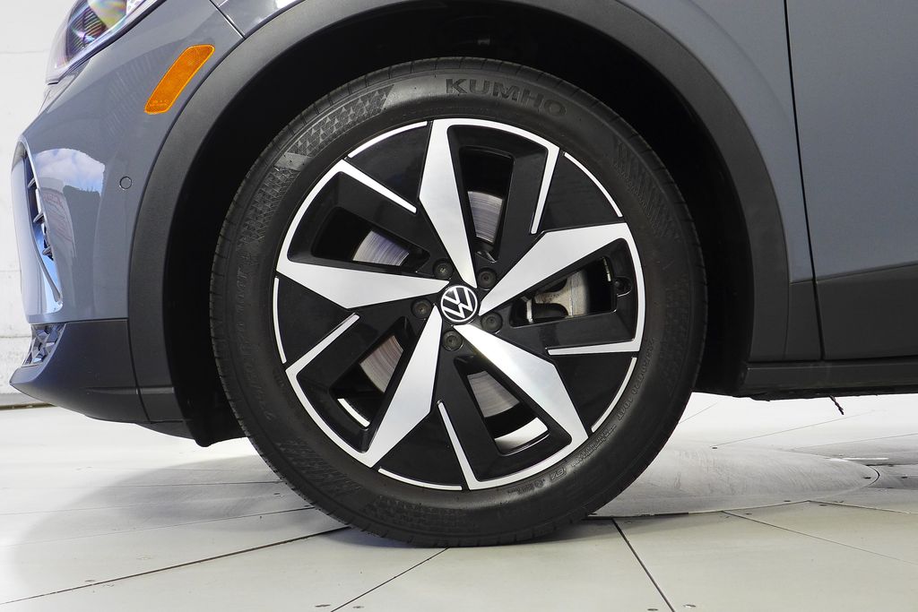 Thumbnail: 2023 Volkswagen ID.4 - 5