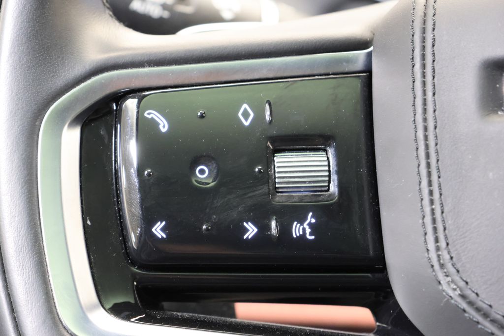 Thumbnail: 2023 Land Rover Range Rover Sport - 18