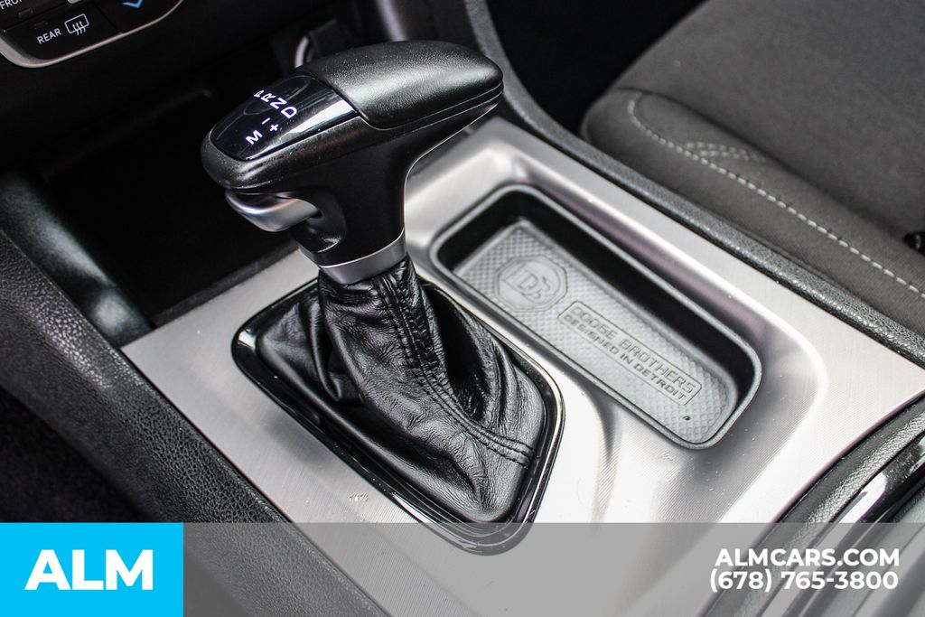 Used 2023 Black Dodge SXT image 35