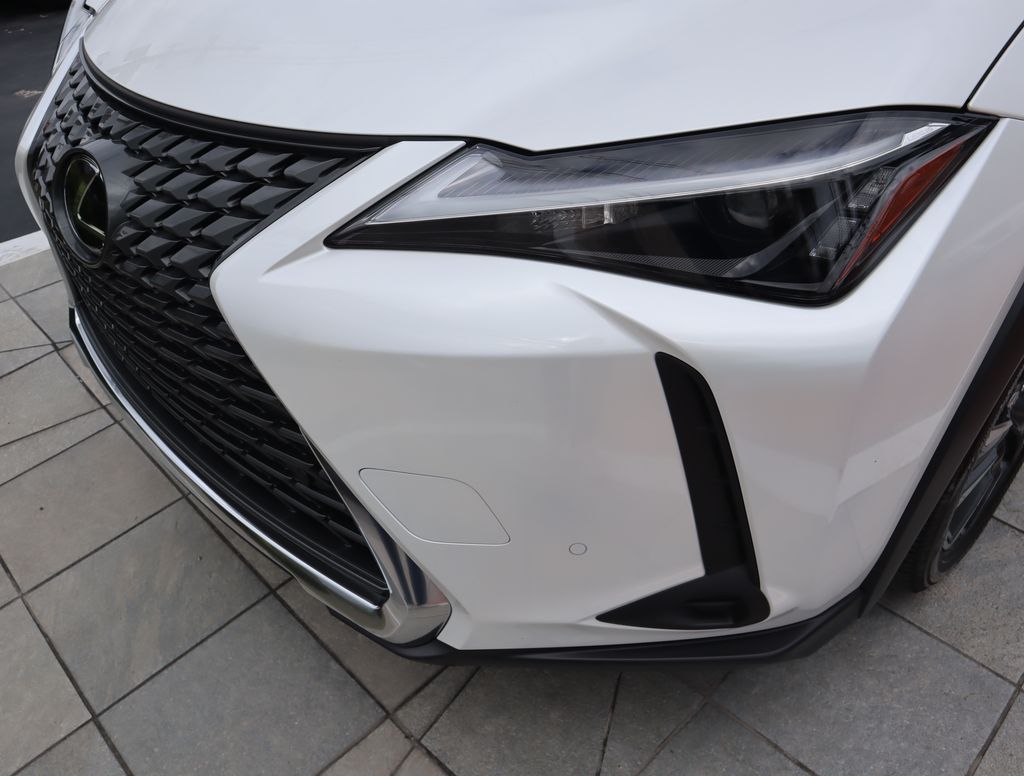 Thumbnail: 2025 Lexus UX - 16