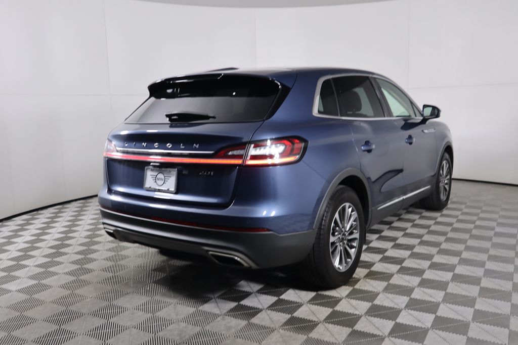 2019 Lincoln Nautilus Select 5
