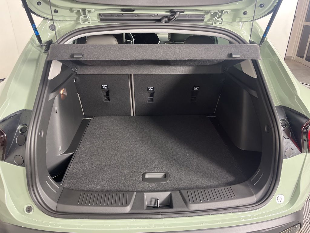 Thumbnail: 2026 Chevrolet Trax - 18