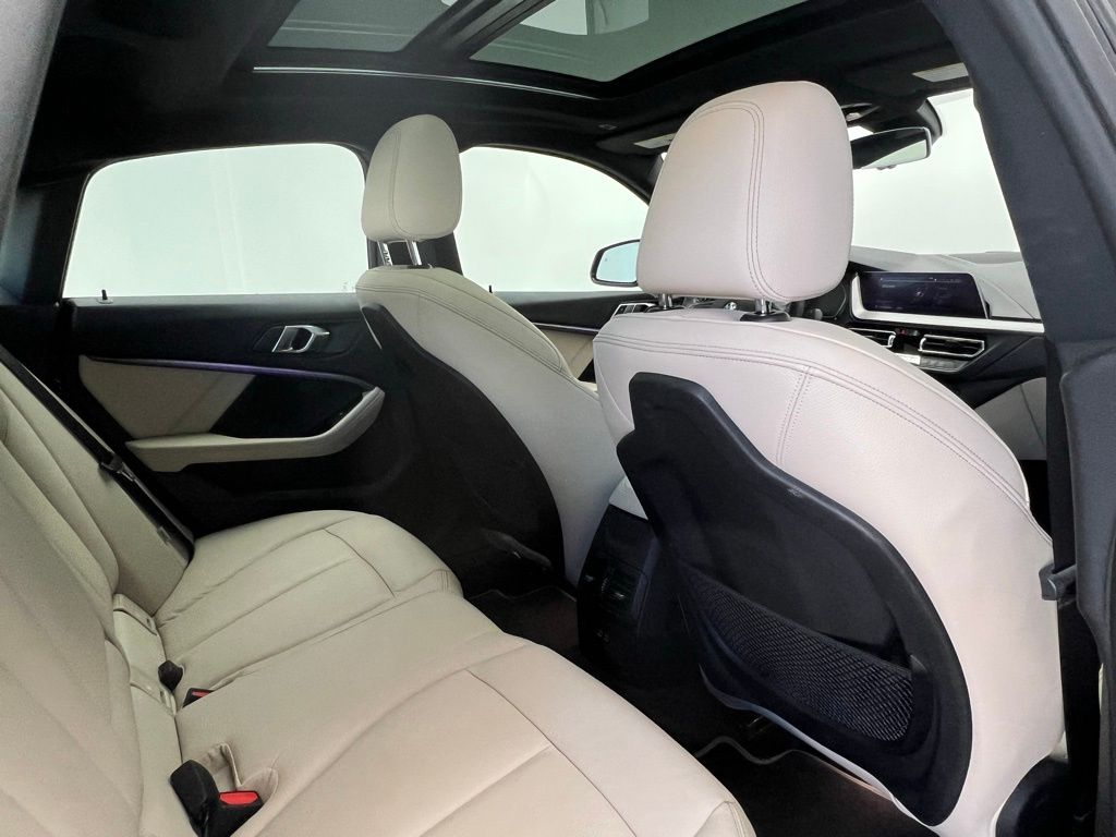 Thumbnail: 2021 BMW 2 Series - 8