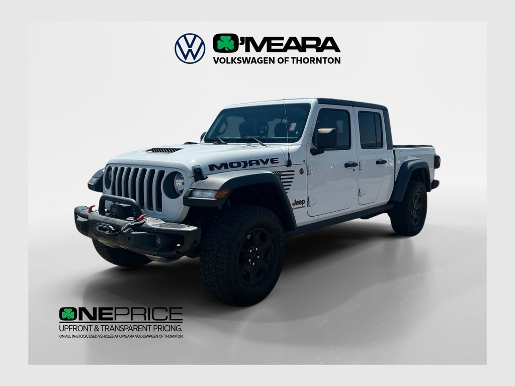 Bright White Clearcoat 2021 Jeep Gladiator Pickup Truck Four-Wheel Drive 6-Speed Manual