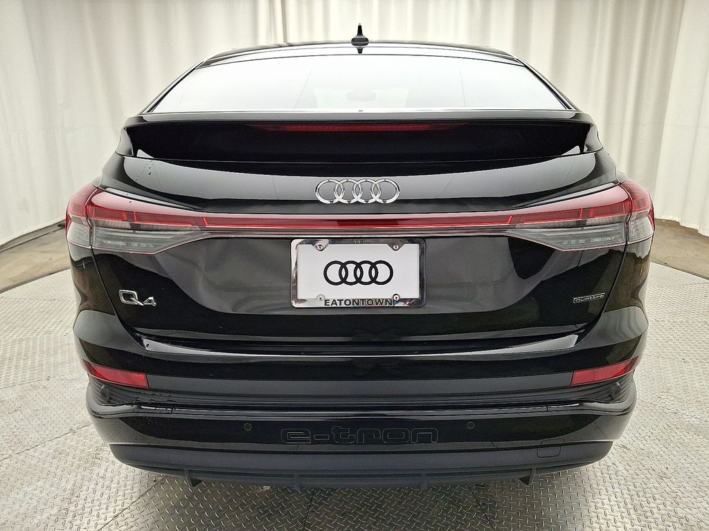 Thumbnail: 2023 Audi Q4 e-tron - 5