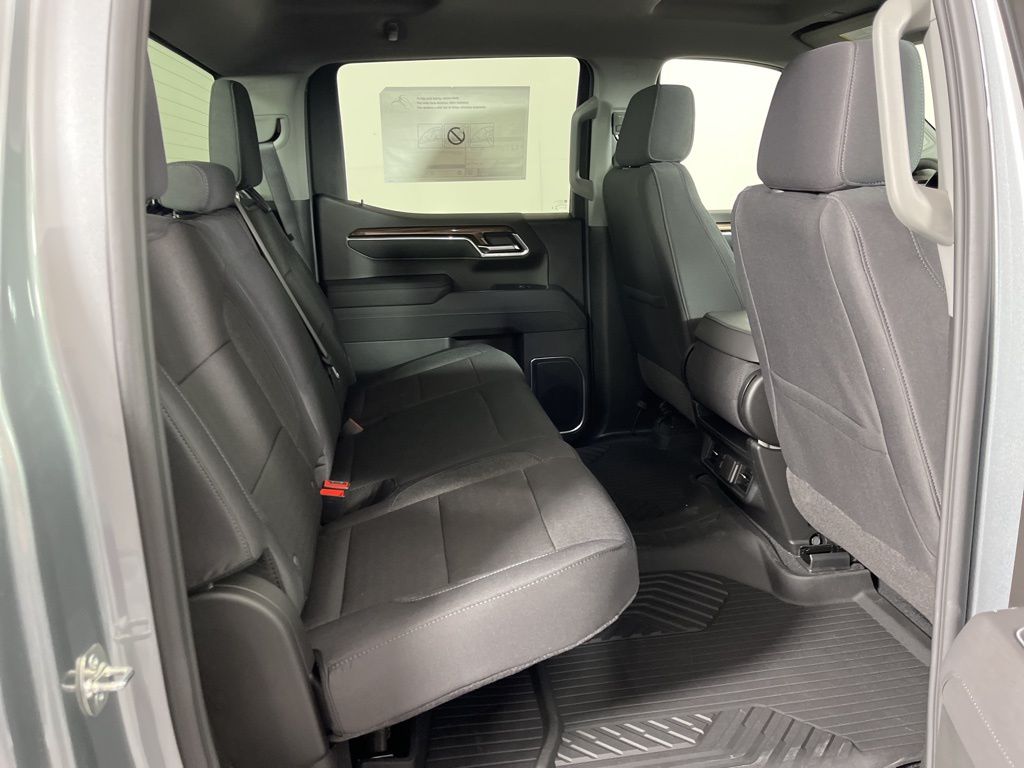 Thumbnail: 2026 Chevrolet Silverado 1500 - 13