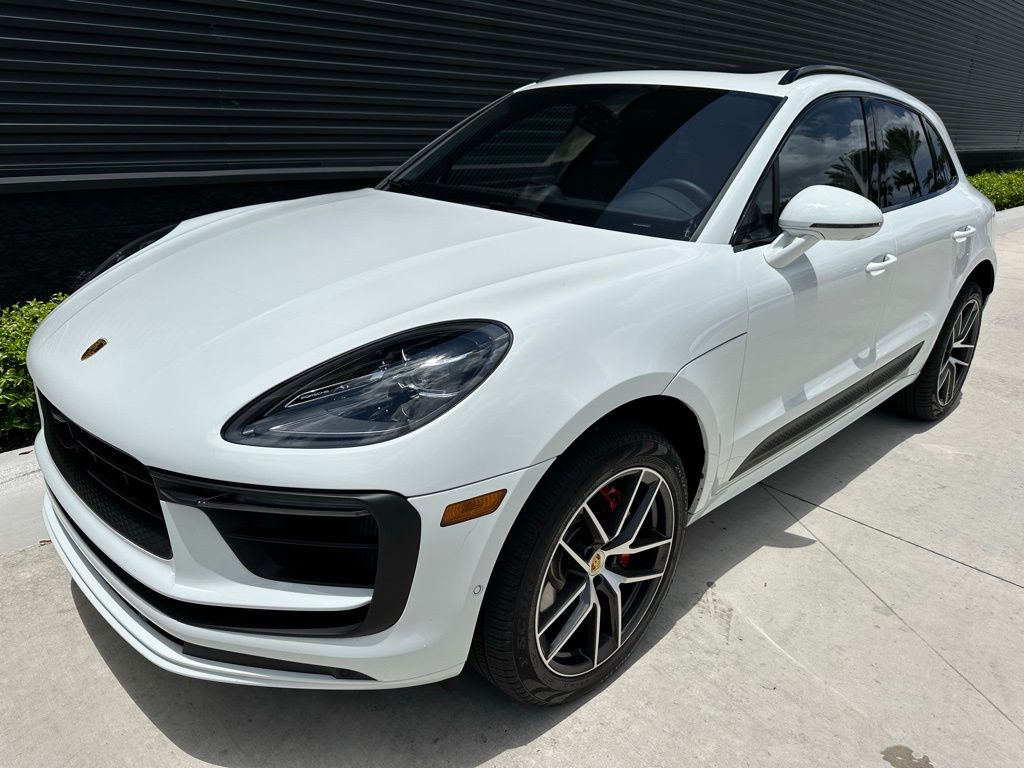2025 Porsche Macan S 6
