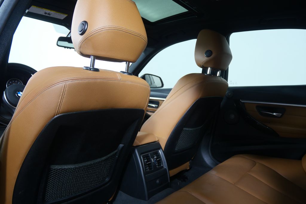 Thumbnail: 2017 BMW 3 Series - 17